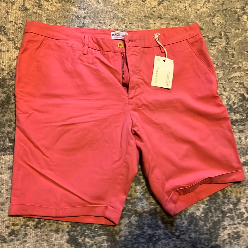 NWT, Men’s Gant Rugger cuffed canvas shorts, Size 36, Zip-fly, 8”inseam.